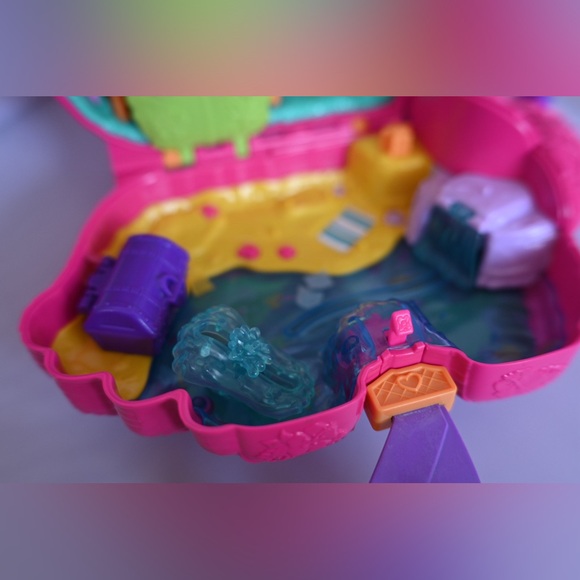 Polly Pocket Flamingo Party Playset Only- Missing Accessories - Picture 7 of 11